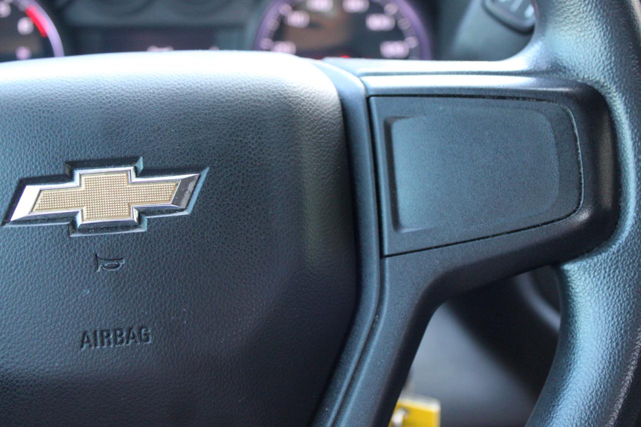 Chevrolet Silverado 1500 Custom Crew Cab Short Box 2WD 2021