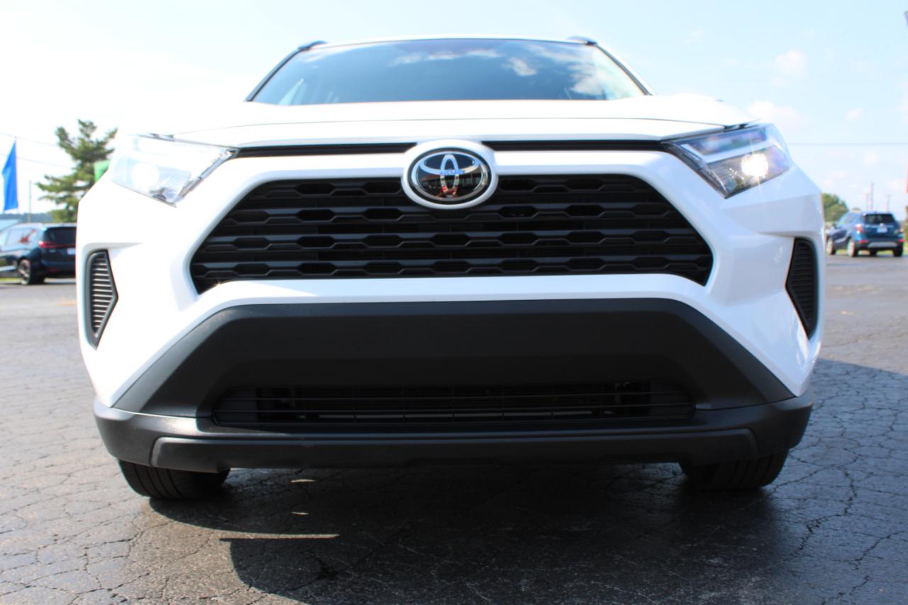 Toyota RAV4 XLE 2025