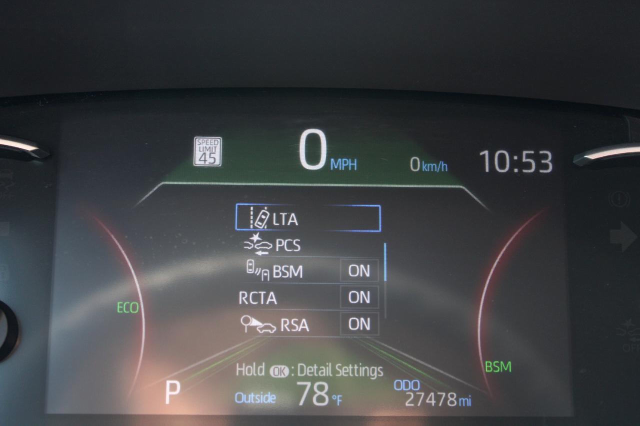 Toyota RAV4 XLE 2025