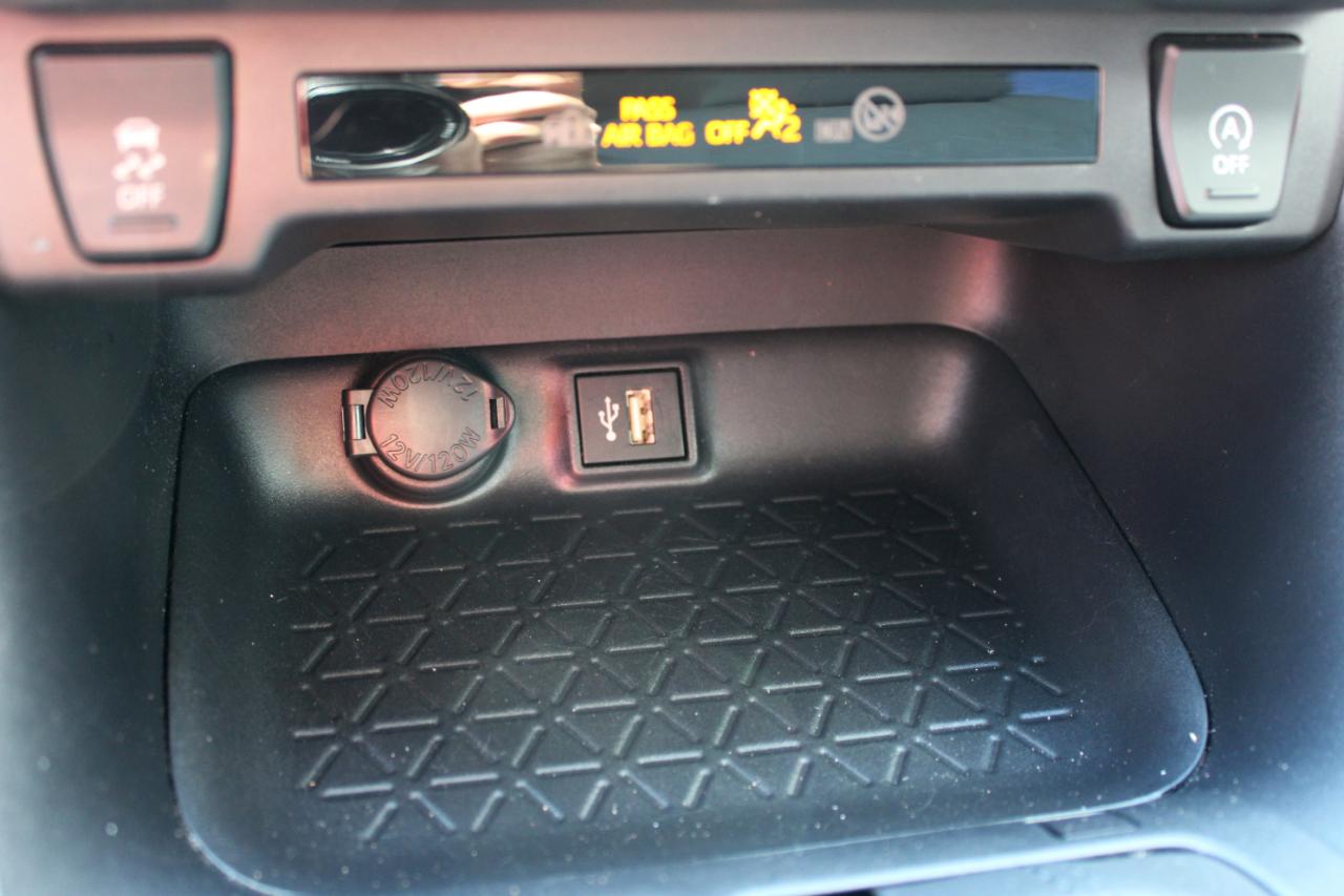 Toyota RAV4 XLE 2025