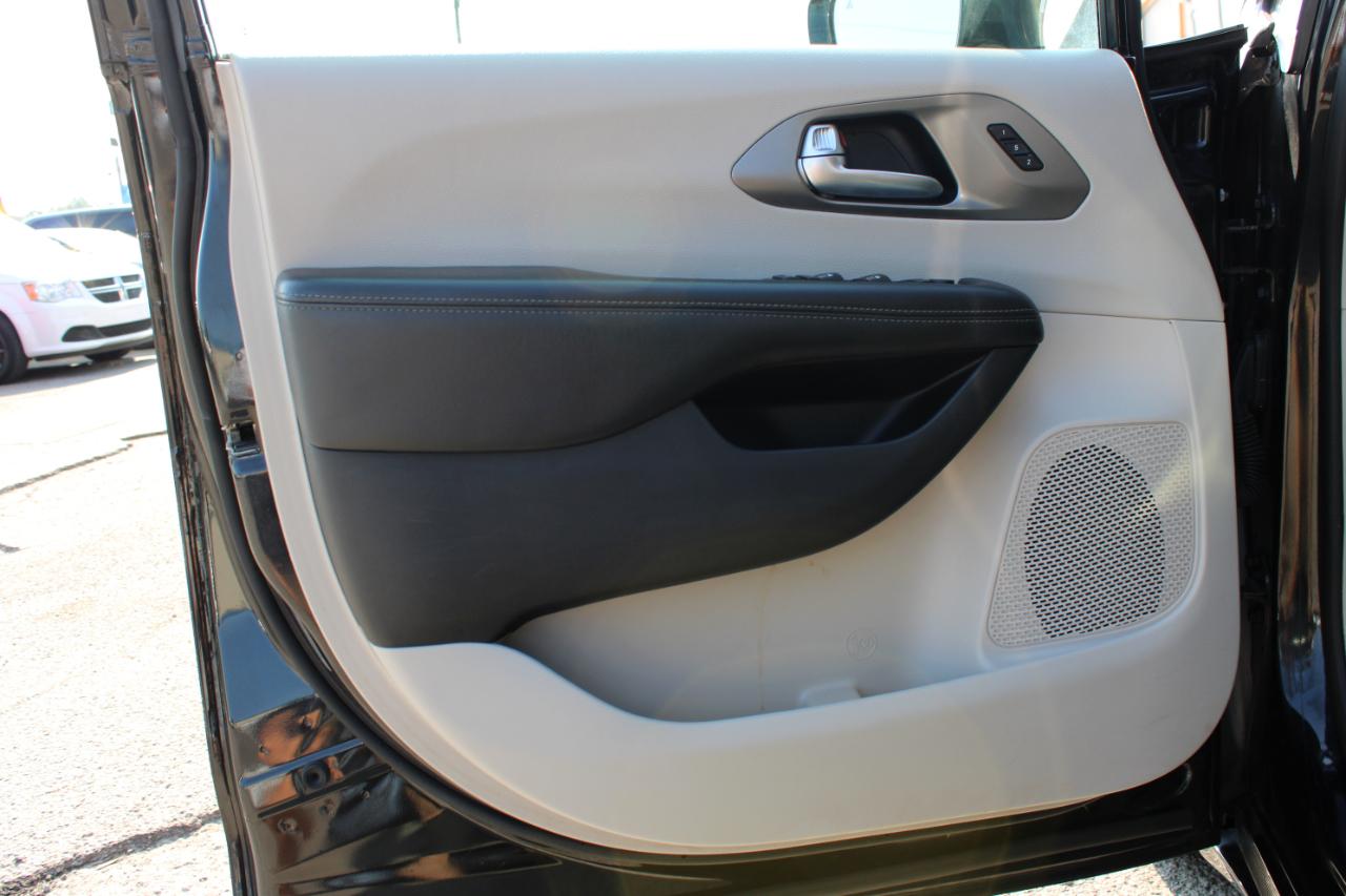 Chrysler Pacifica Limited 2019