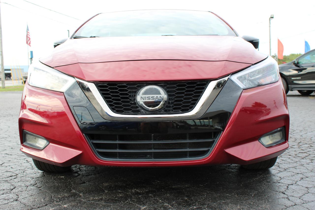 Nissan Versa SR 2021