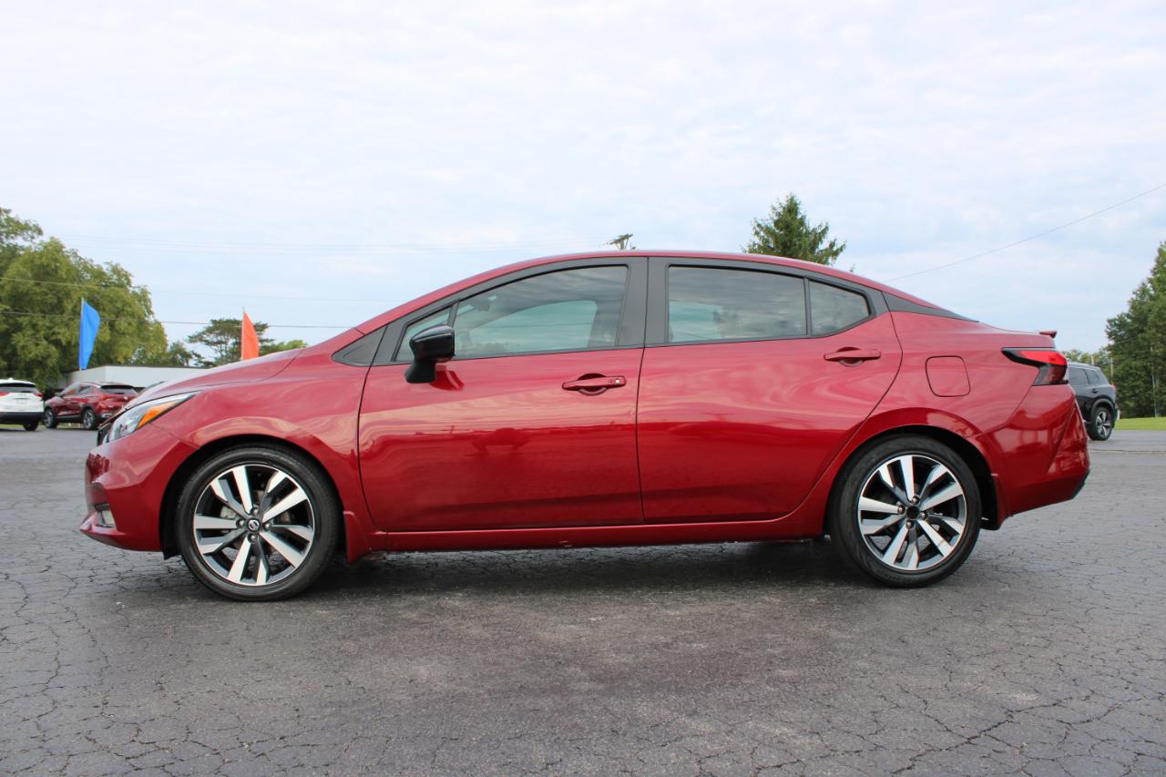 Nissan Versa SR 2021