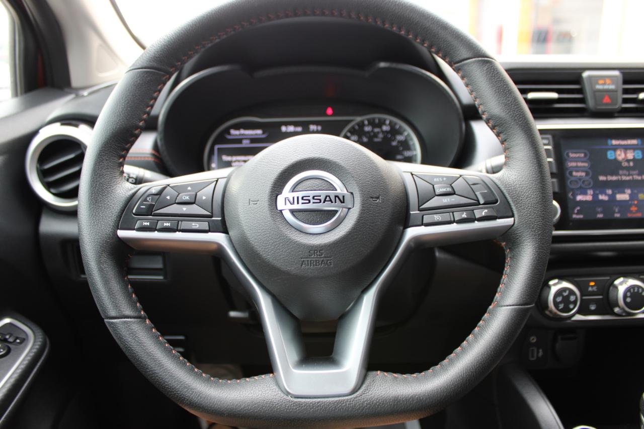 Nissan Versa SR 2021