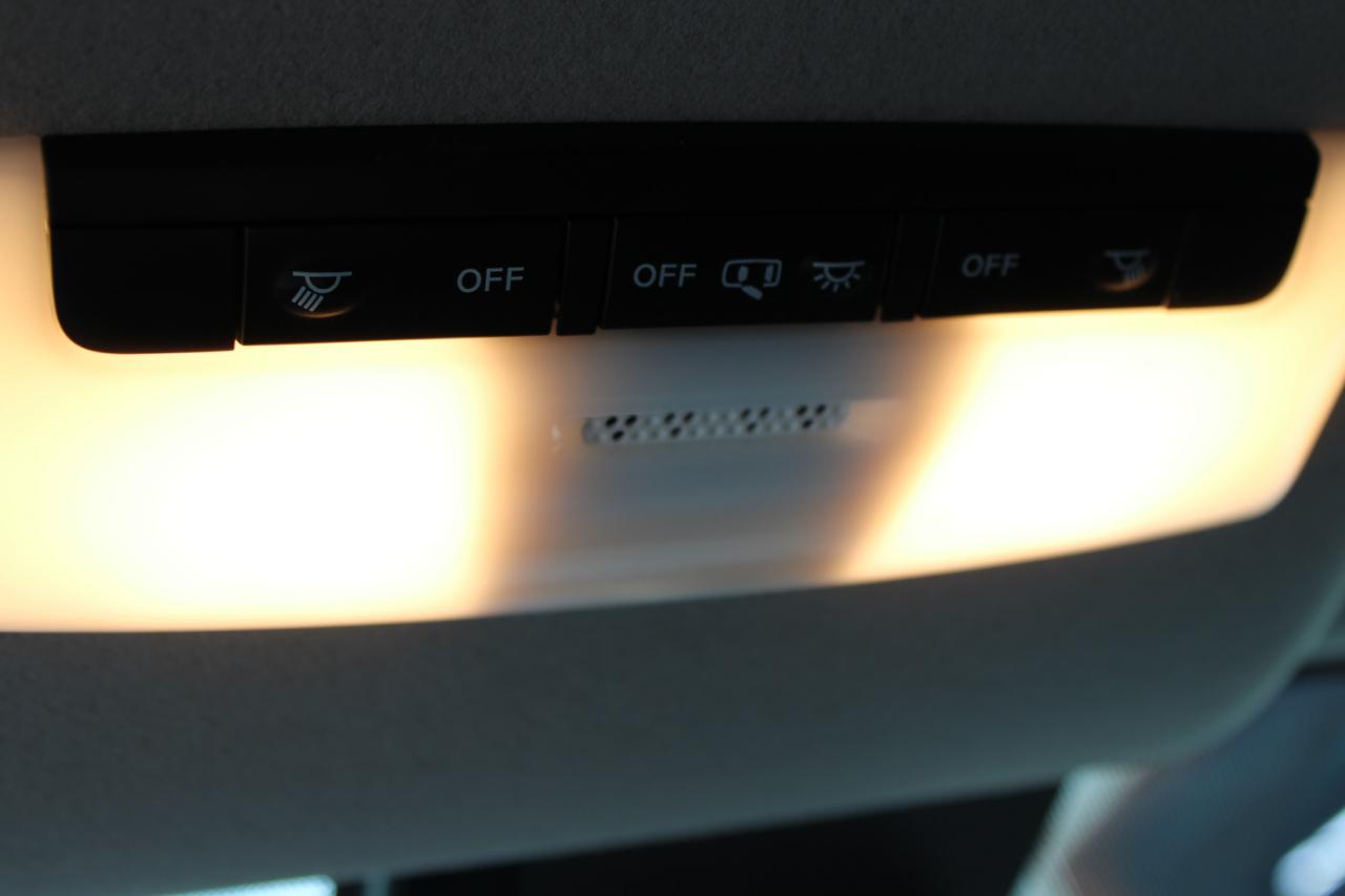 Nissan Versa SR 2021