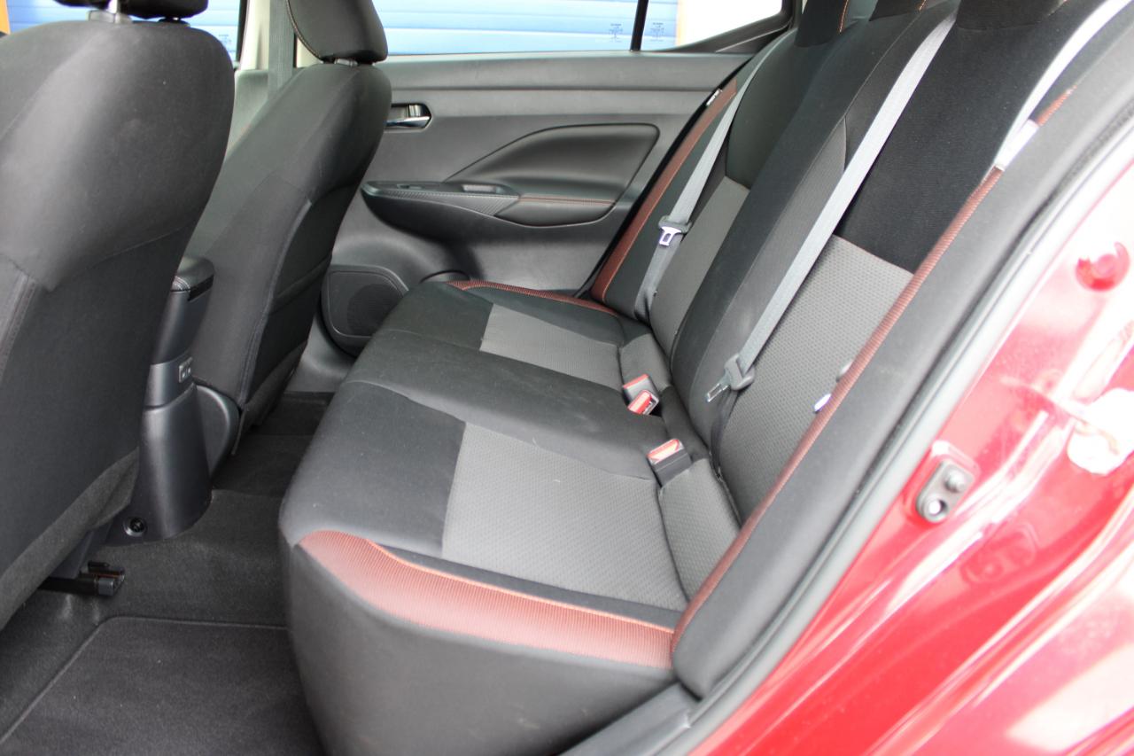 Nissan Versa SR 2021
