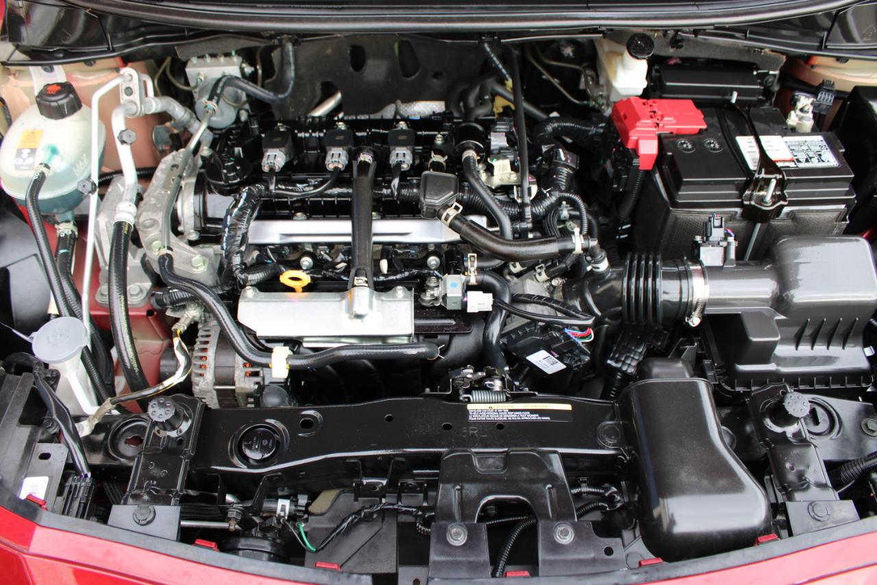 Nissan Versa SR 2021
