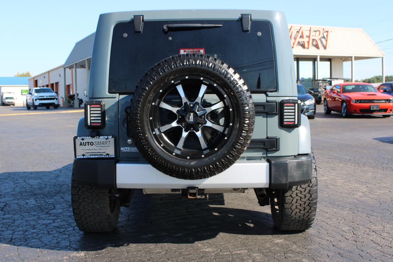 Jeep Wrangler Unlimited Sahara 2015