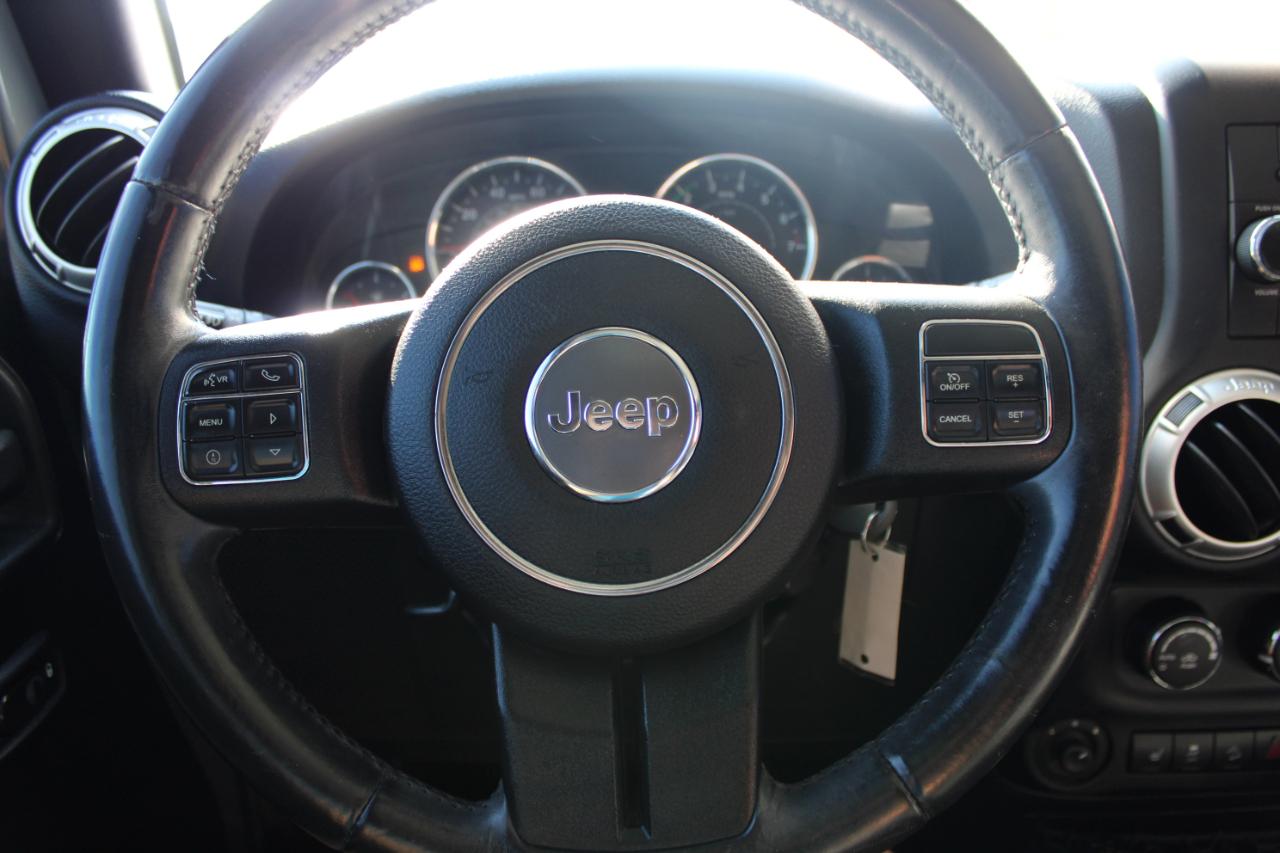 Jeep Wrangler Unlimited Sahara 2015