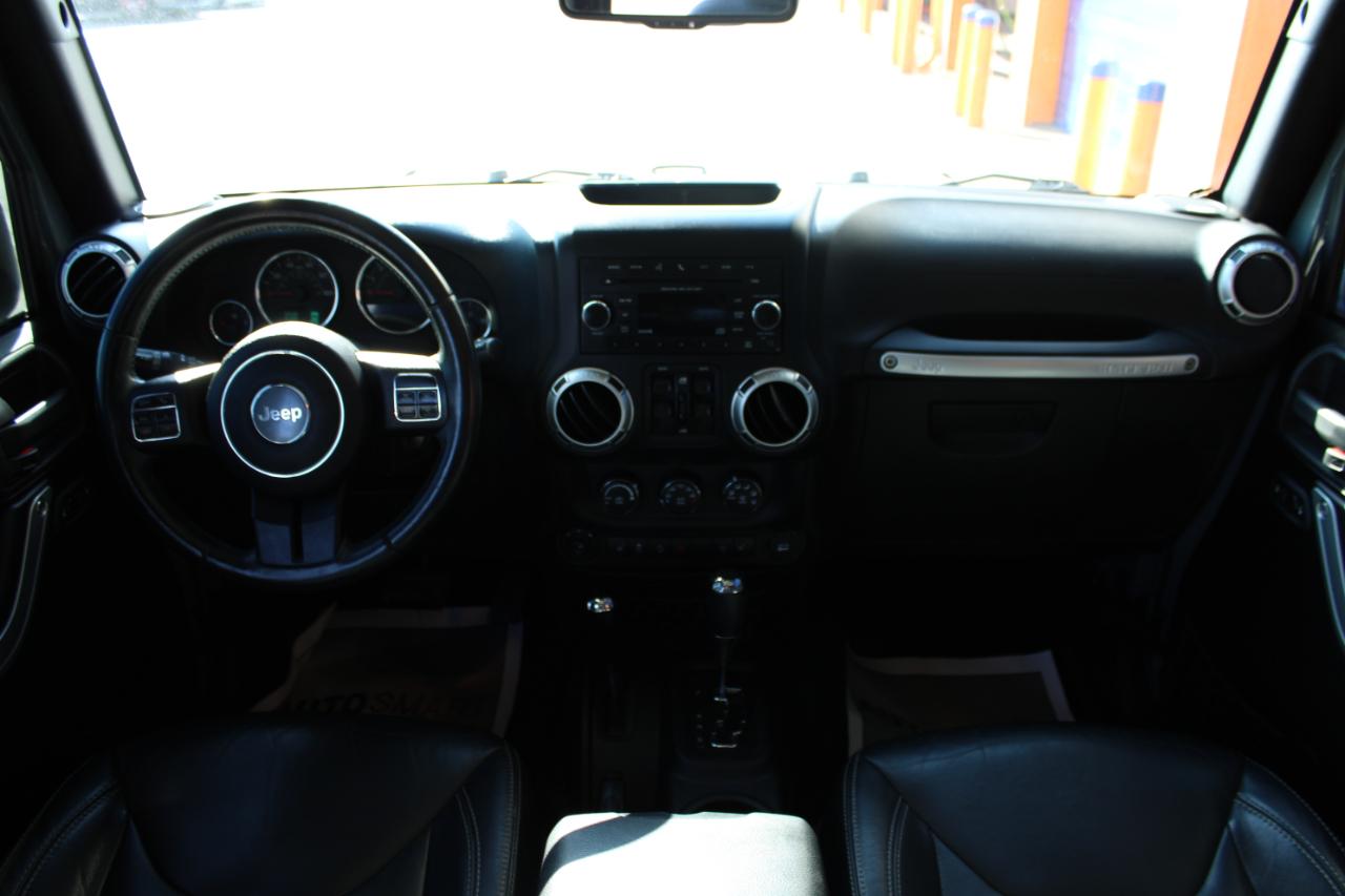 Jeep Wrangler Unlimited Sahara 2015