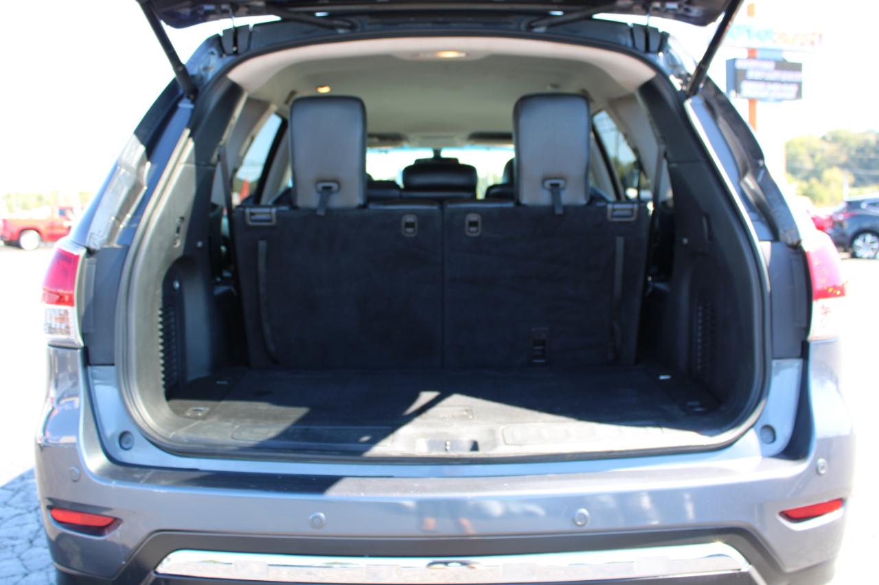 Nissan Pathfinder SL 2013