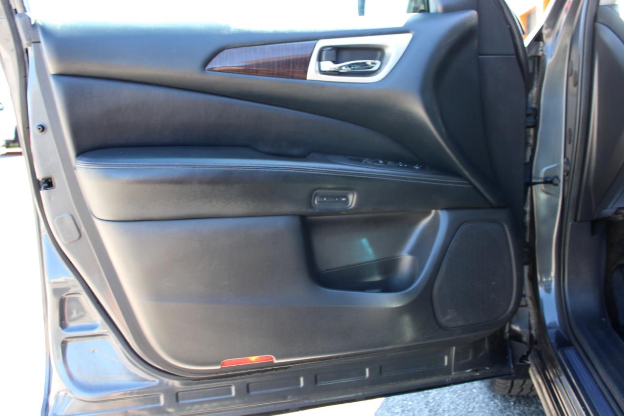 Nissan Pathfinder SL 2013