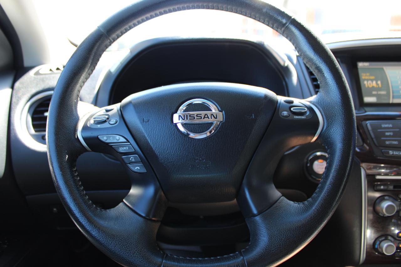 Nissan Pathfinder SL 2013