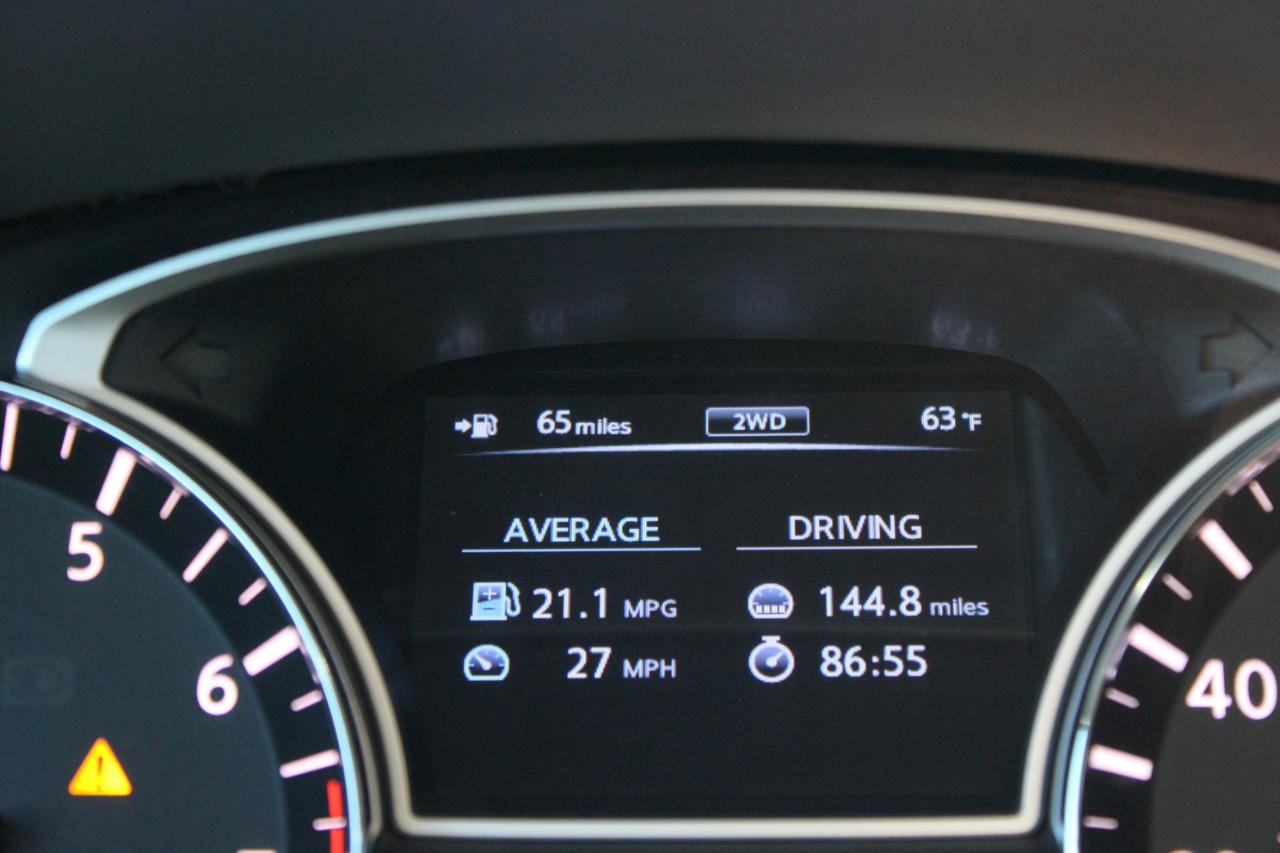 Nissan Pathfinder SL 2013