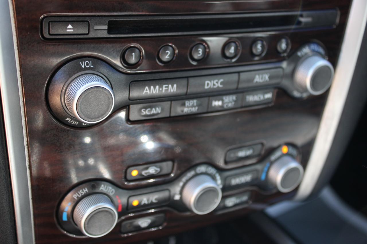 Nissan Pathfinder SL 2013