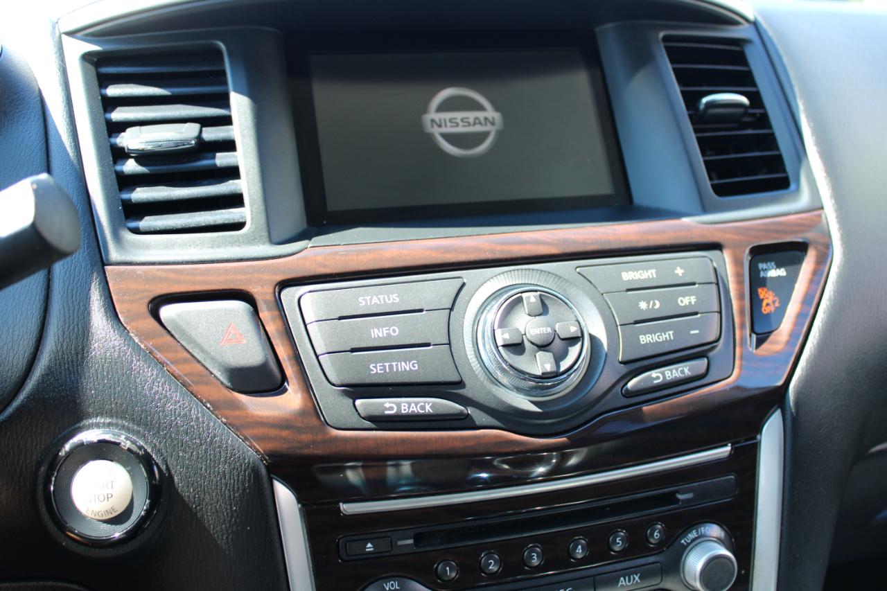 Nissan Pathfinder SL 2013