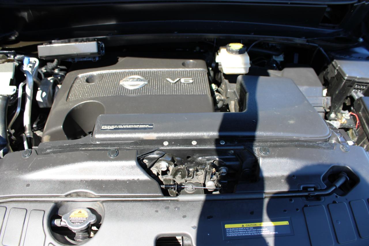 Nissan Pathfinder SL 2013