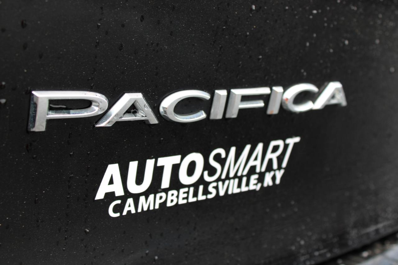 Chrysler Pacifica Touring L 2023