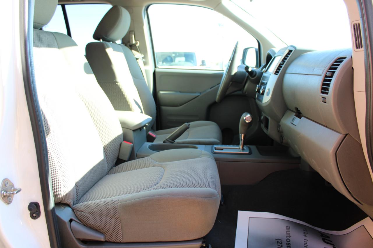 Nissan Frontier SL 2019