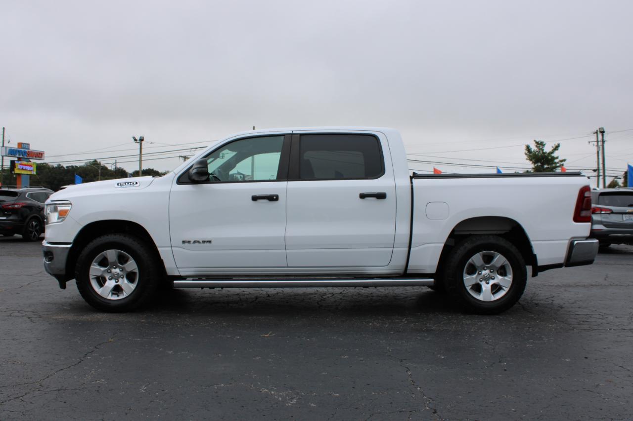 RAM 1500 Big Horn Crew Cab SWB 4WD 2023