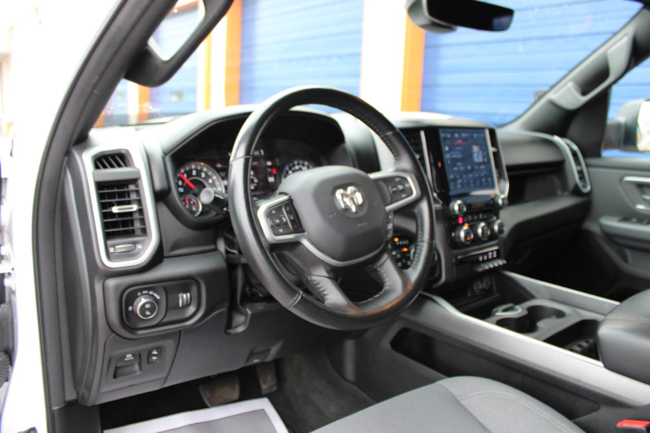 RAM 1500 Big Horn Crew Cab SWB 4WD 2023
