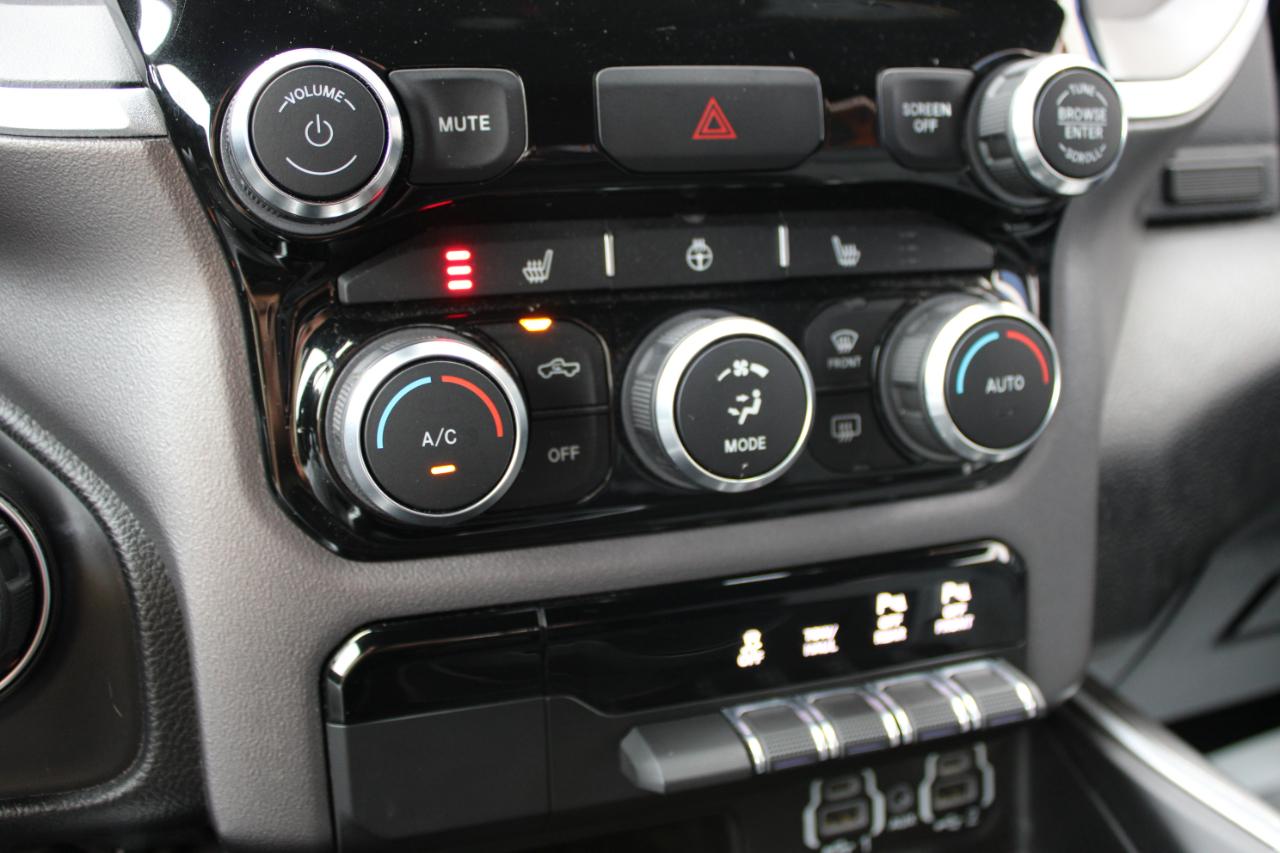 RAM 1500 Big Horn Crew Cab SWB 4WD 2023
