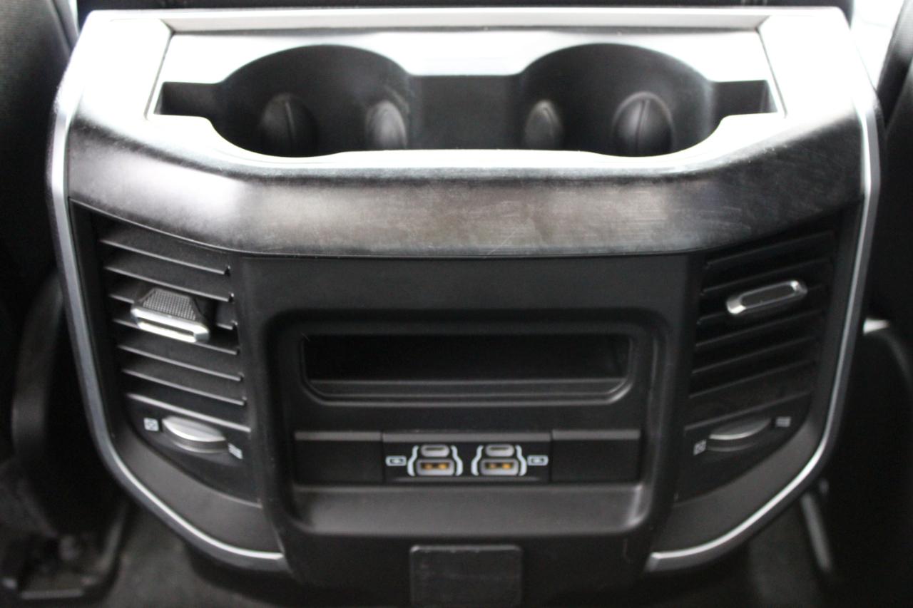 RAM 1500 Big Horn Crew Cab SWB 4WD 2023