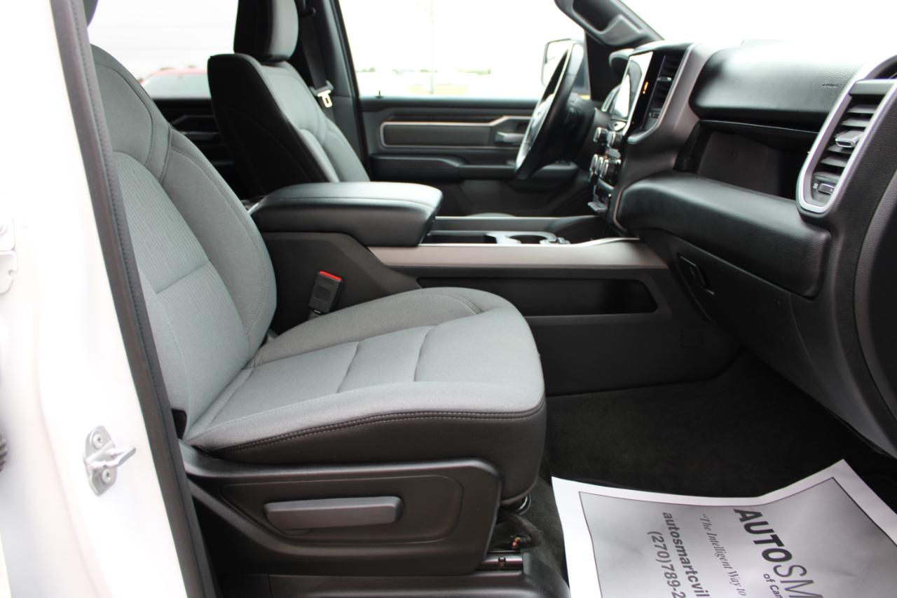 RAM 1500 Big Horn Crew Cab SWB 4WD 2023
