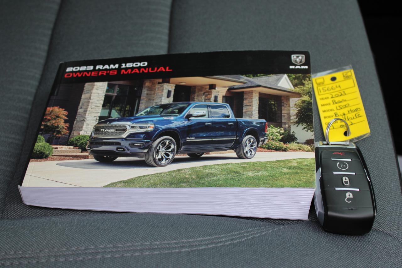 RAM 1500 Big Horn Crew Cab SWB 4WD 2023
