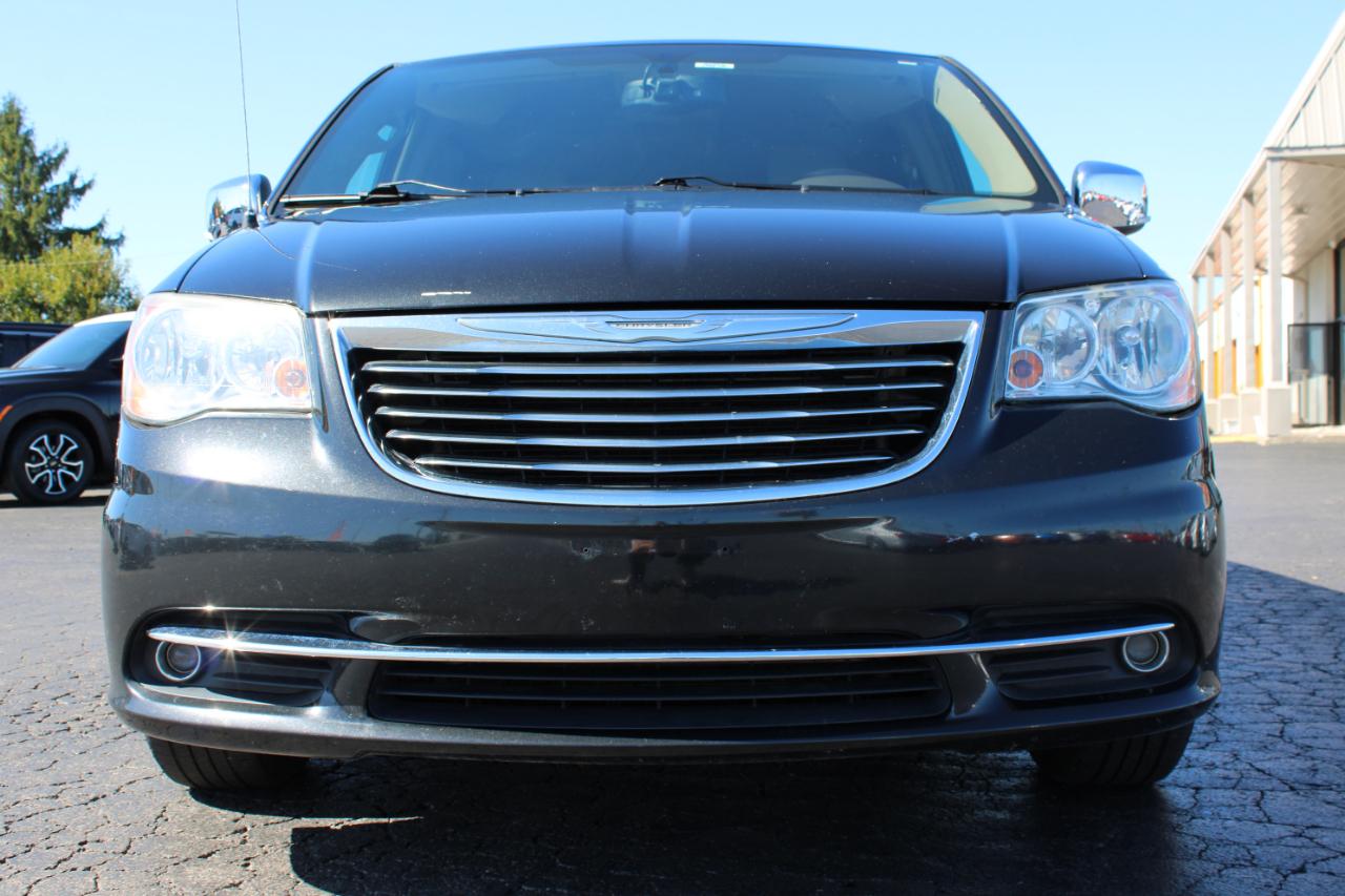 Chrysler Town & Country Touring-L 2015