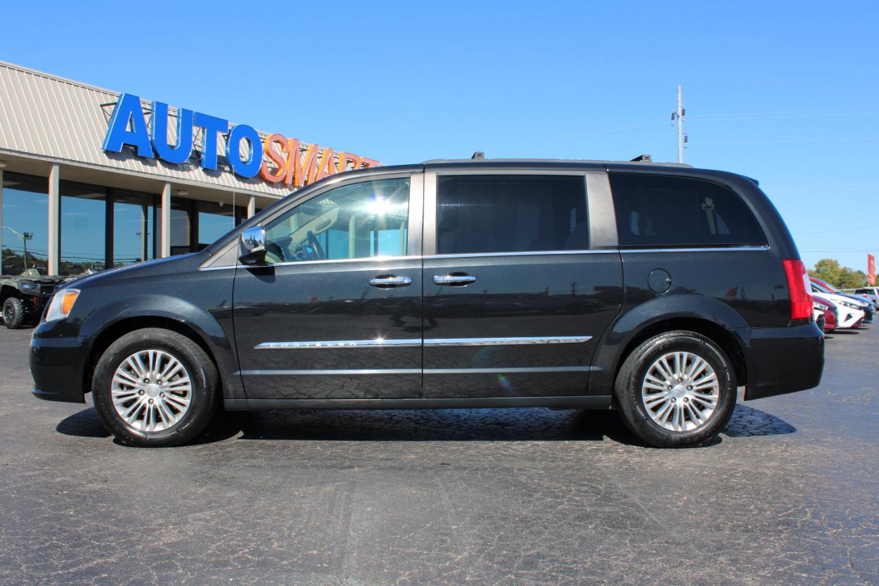 Chrysler Town & Country Touring-L 2015