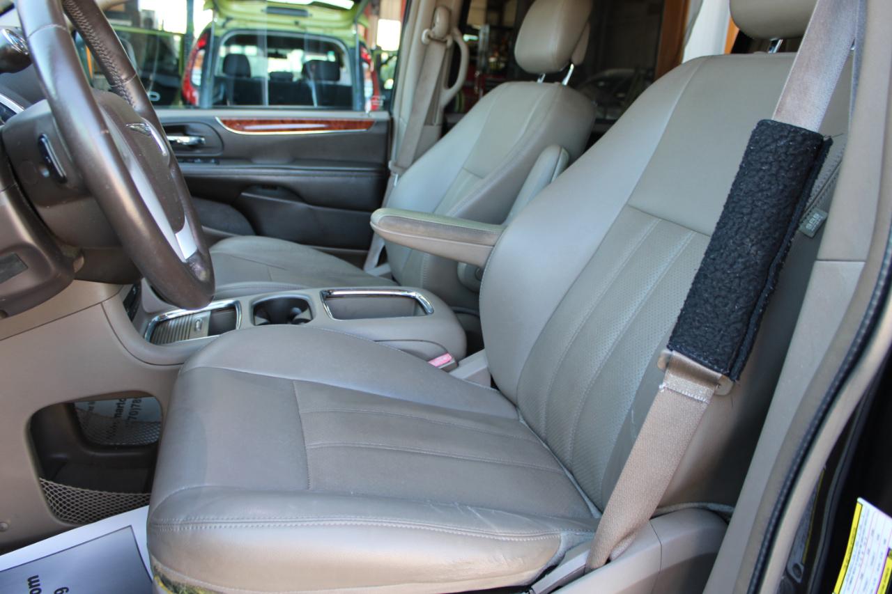 Chrysler Town & Country Touring-L 2015