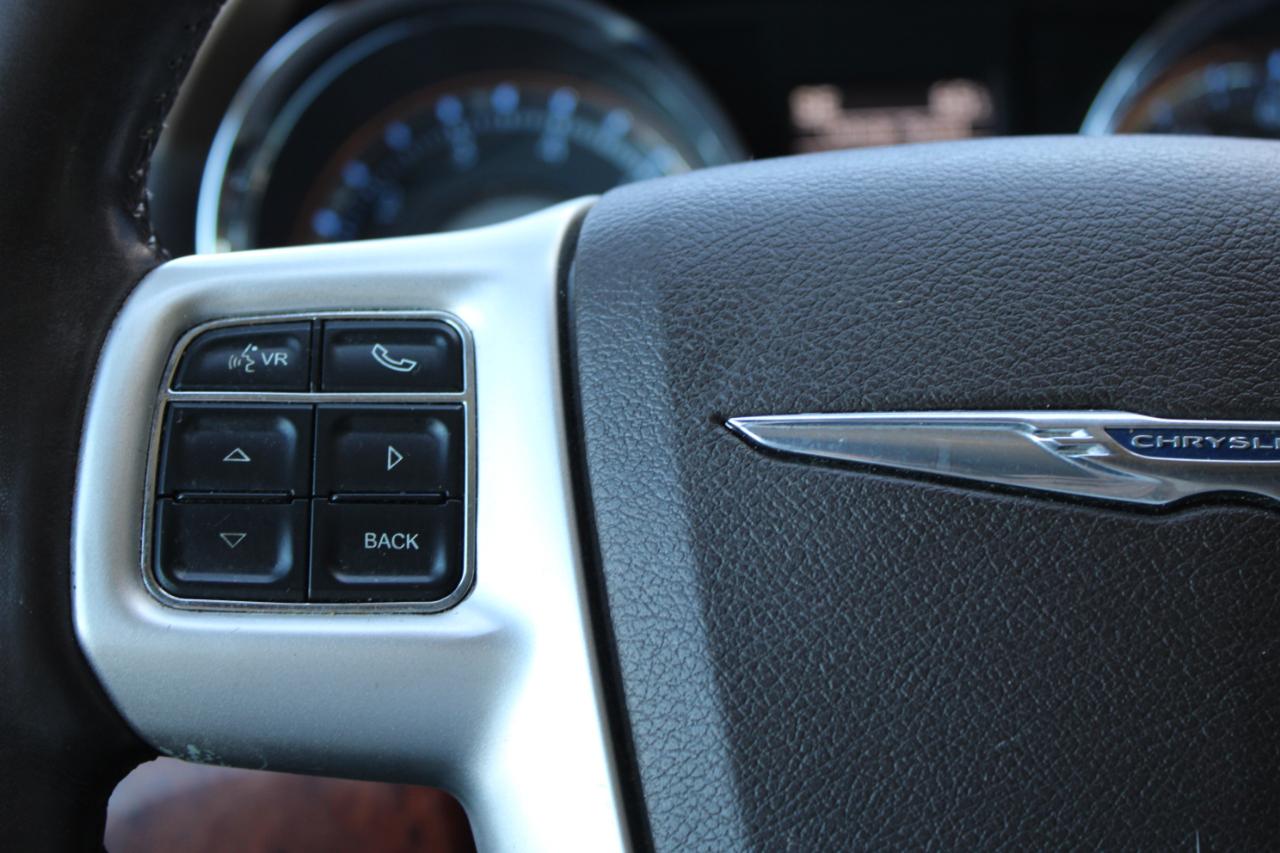 Chrysler Town & Country Touring-L 2015