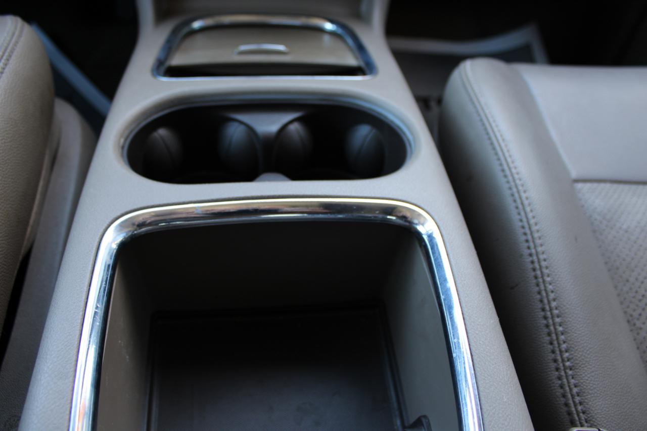 Chrysler Town & Country Touring-L 2015