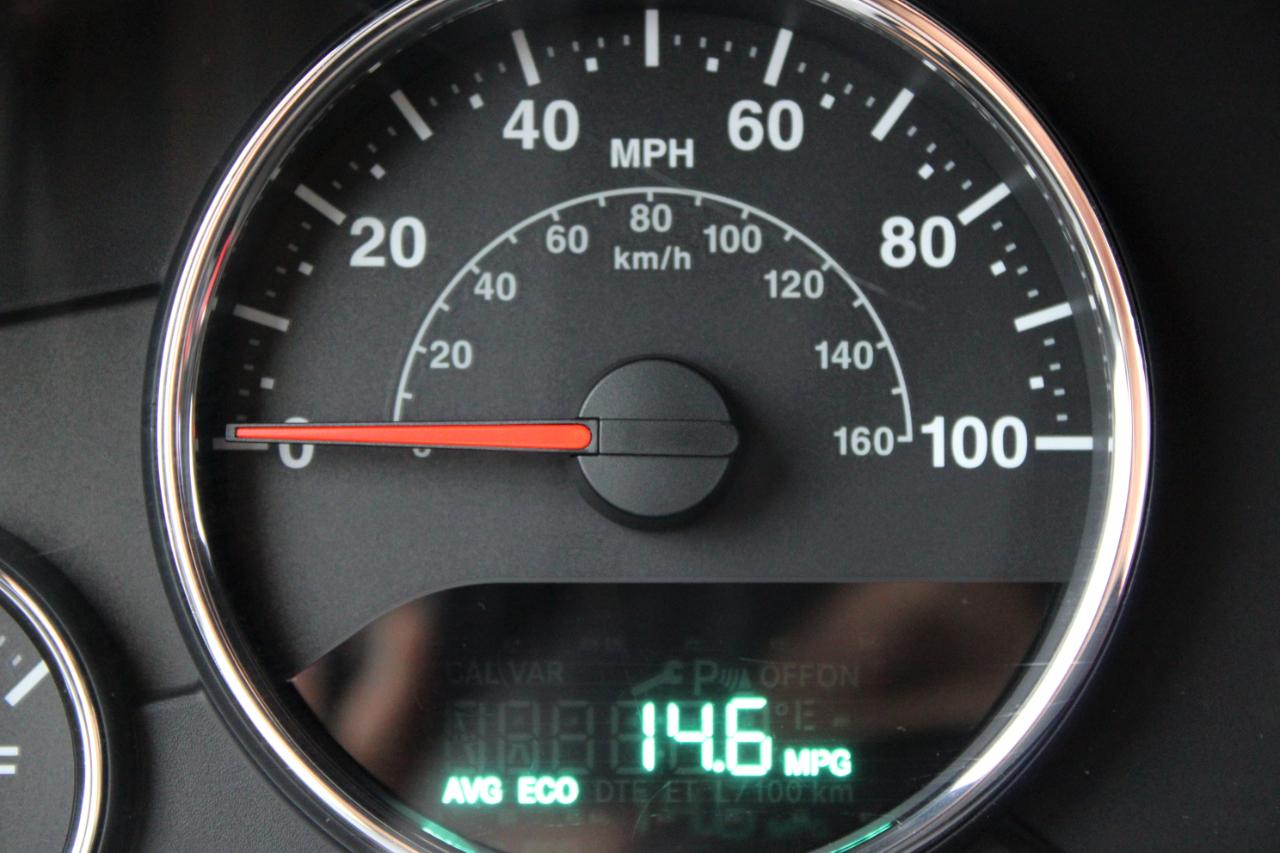 Jeep Wrangler Unlimited Sport 2015