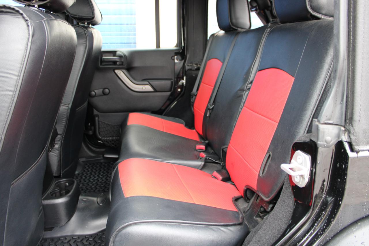 Jeep Wrangler Unlimited Sport 2015