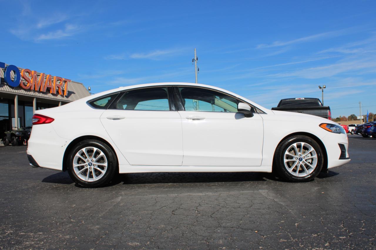 Ford Fusion SE 2020