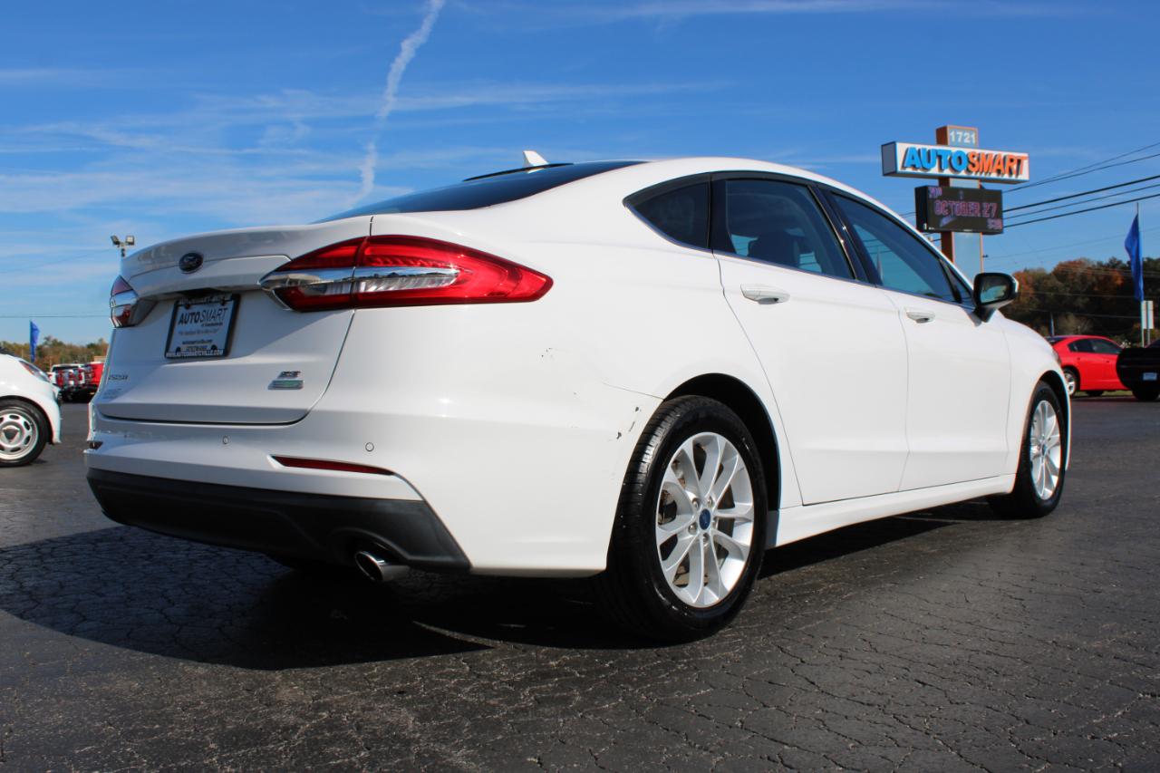Ford Fusion SE 2020