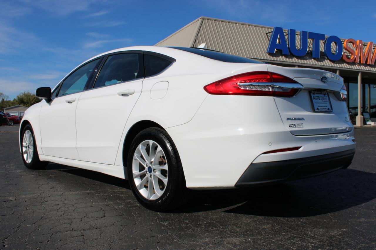 Ford Fusion SE 2020