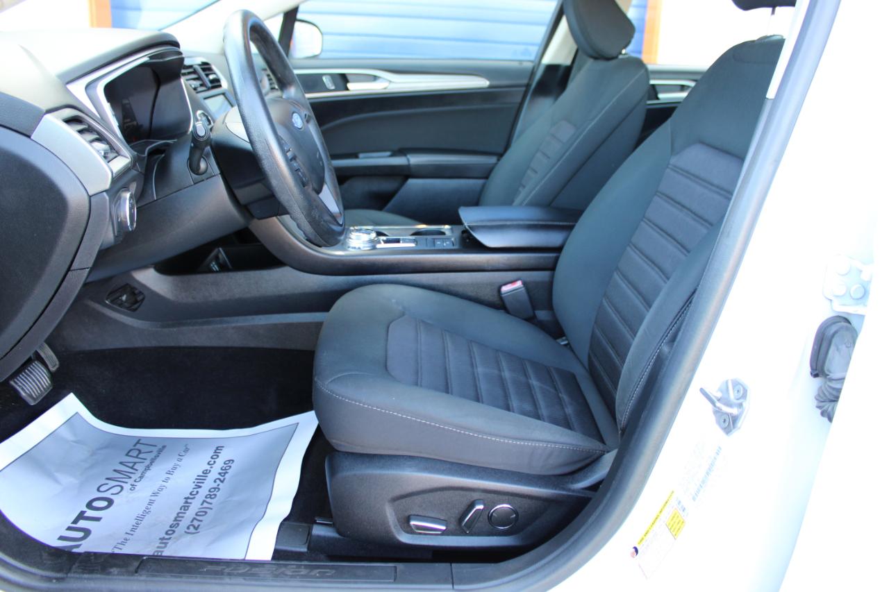 Ford Fusion SE 2020