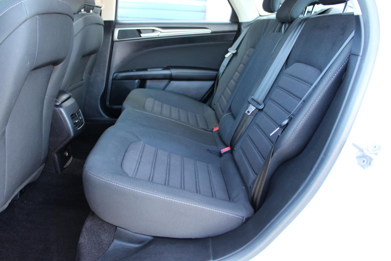 Ford Fusion SE 2020