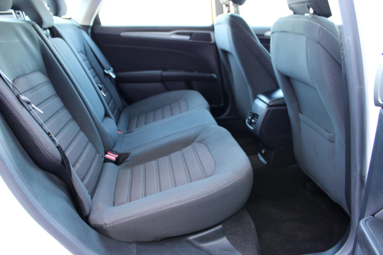 Ford Fusion SE 2020