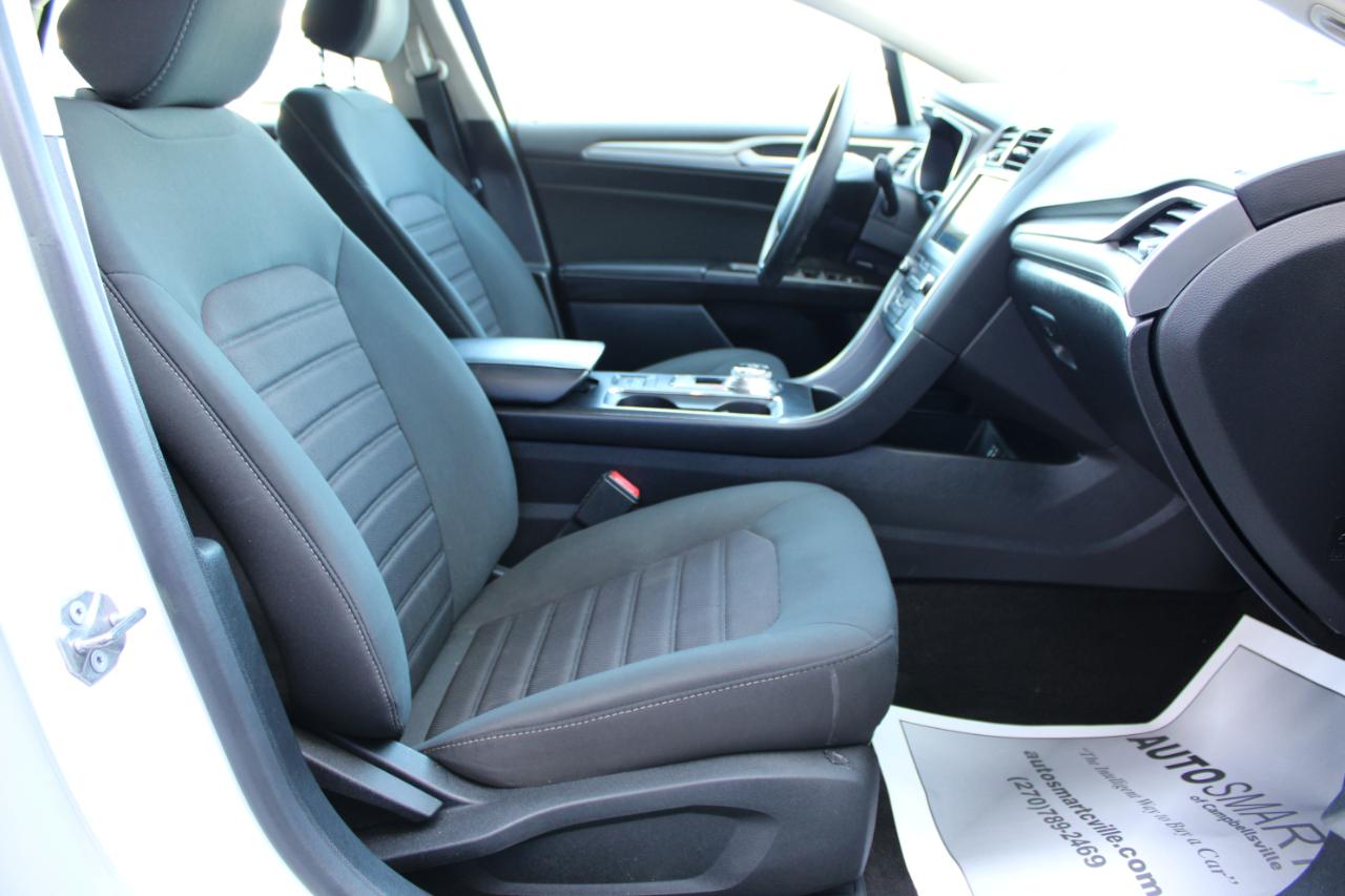 Ford Fusion SE 2020