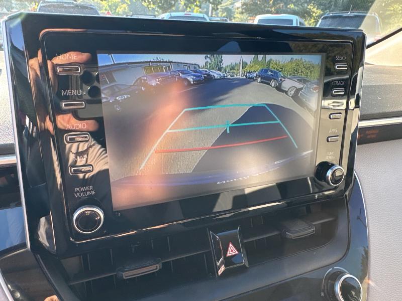 2020 Toyota Corolla LE photo 12