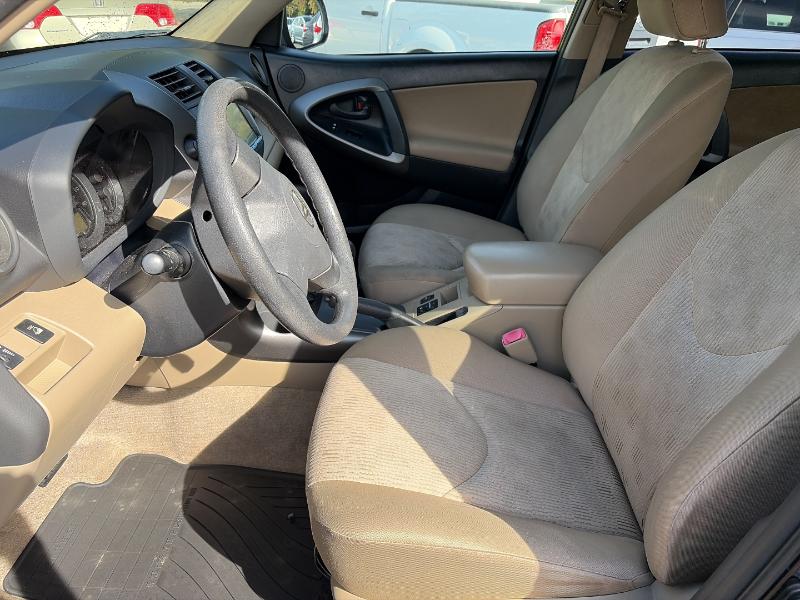 2011 Toyota RAV4 Base photo 4