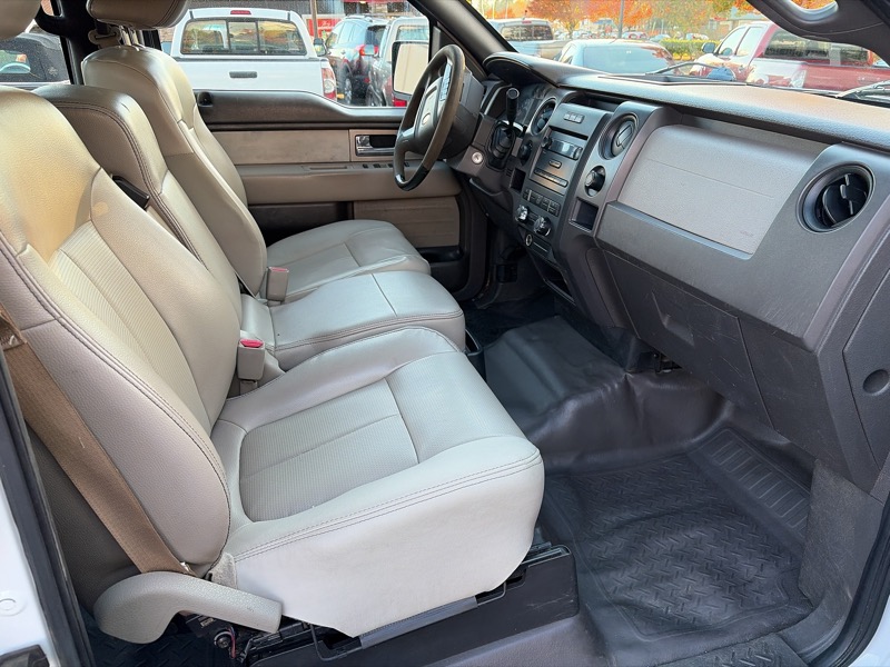 Ford F-150 XL SuperCrew 6.5-ft. Bed 4WD 2010 Ford F-150 XL SuperCrew 6.5-ft. Bed 4WD 2010