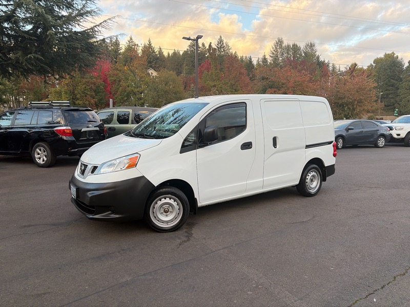2015 Nissan NV200 S