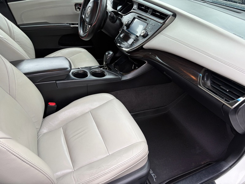 Toyota Avalon XLE 2016