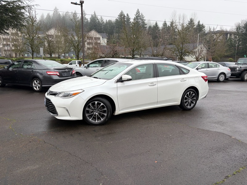 Toyota Avalon XLE 2016