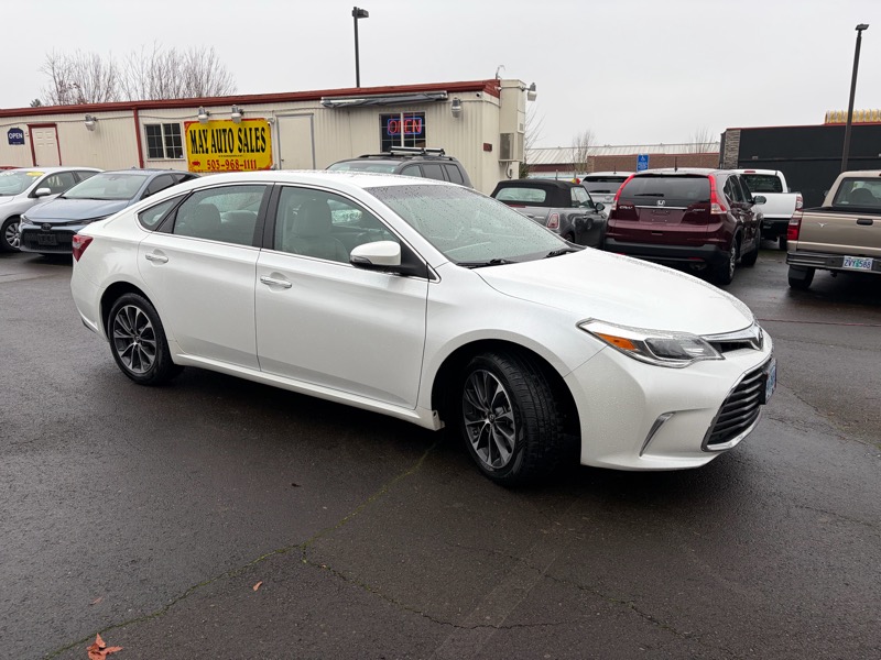 Toyota Avalon XLE 2016